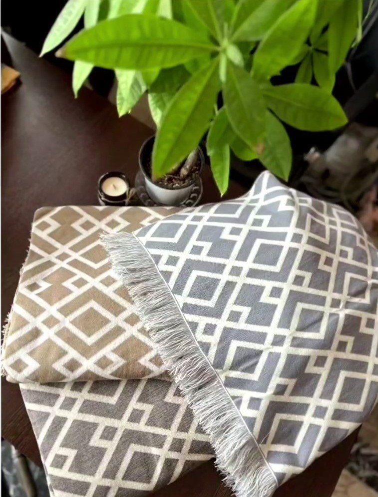 شال مبل کتان پیکه